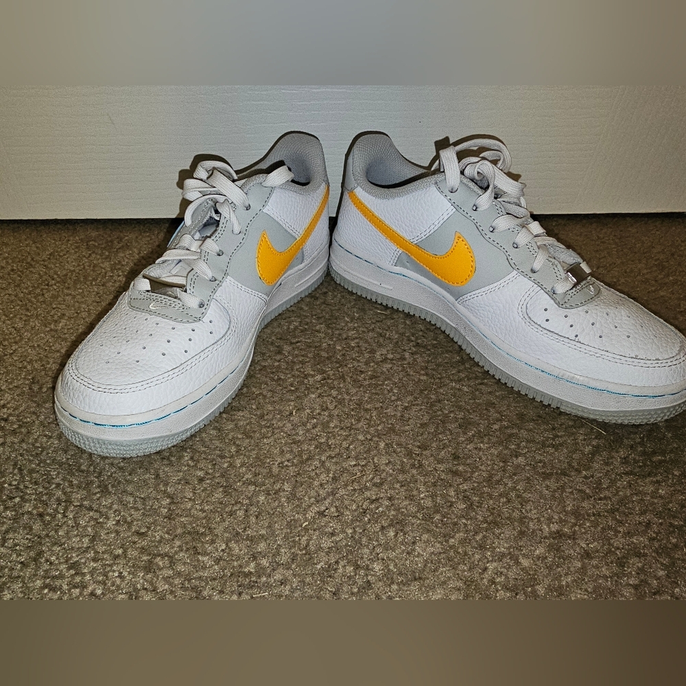 Nike Yellow and White Sneakers Iconic Air Force 1